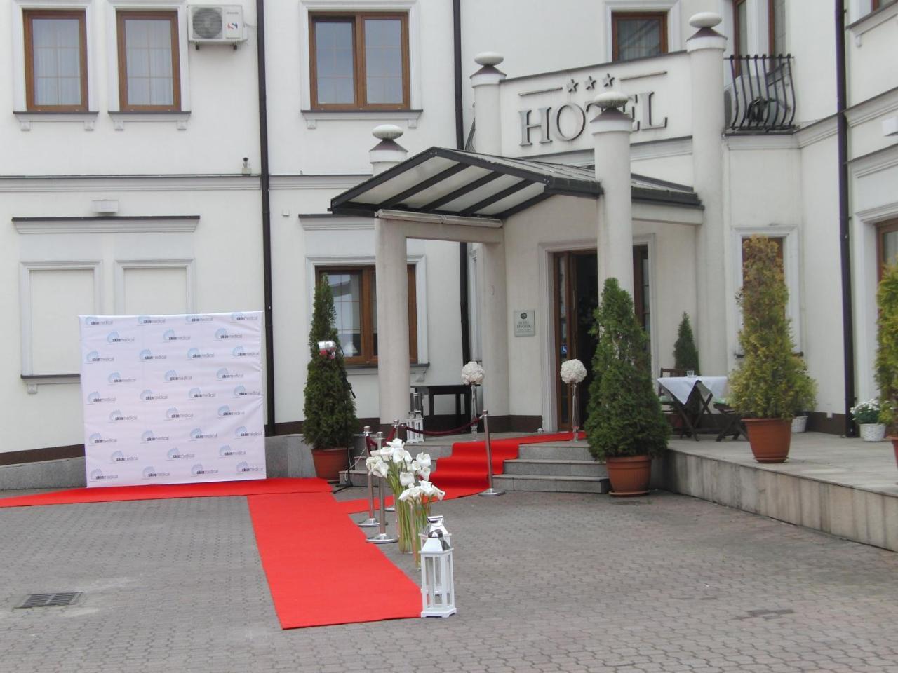 Hotel Dworek*** Skierniewice Exterior foto